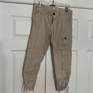 Guess size 28 cargo cropped pants